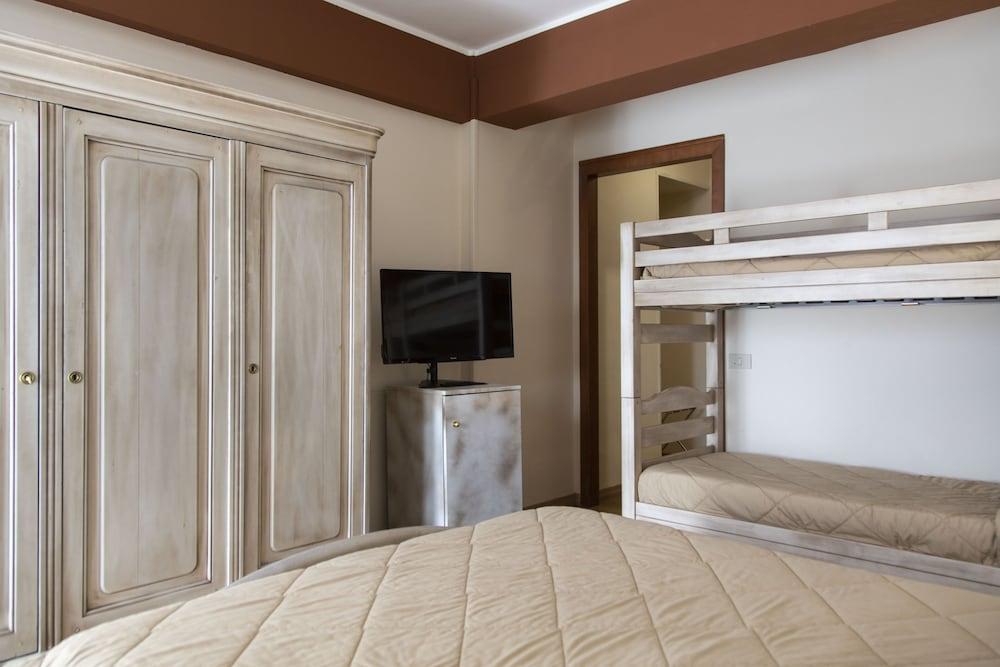 פסקאסרולי Grand Hotel Del Parco מראה חיצוני תמונה