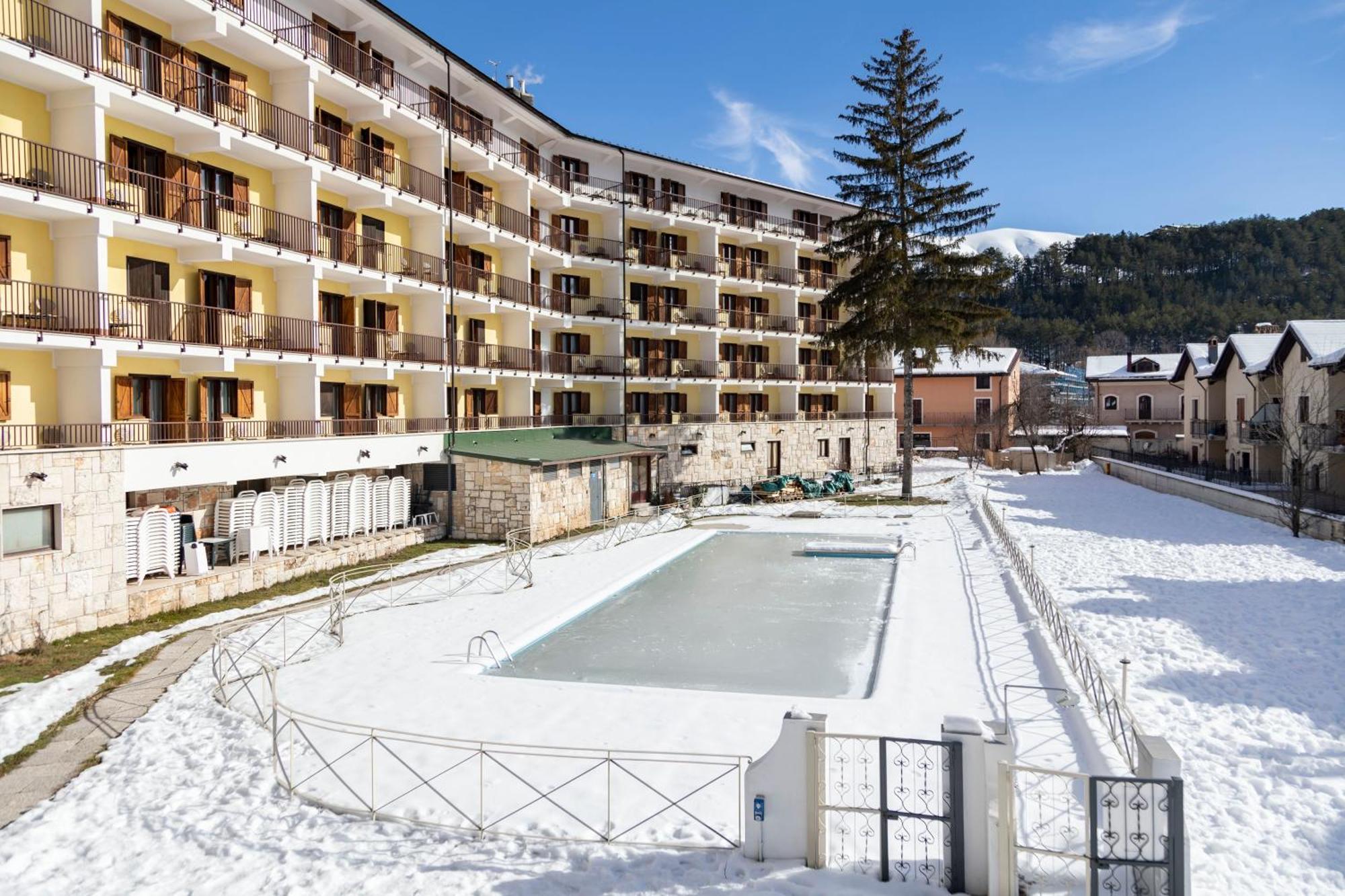 פסקאסרולי Grand Hotel Del Parco מראה חיצוני תמונה